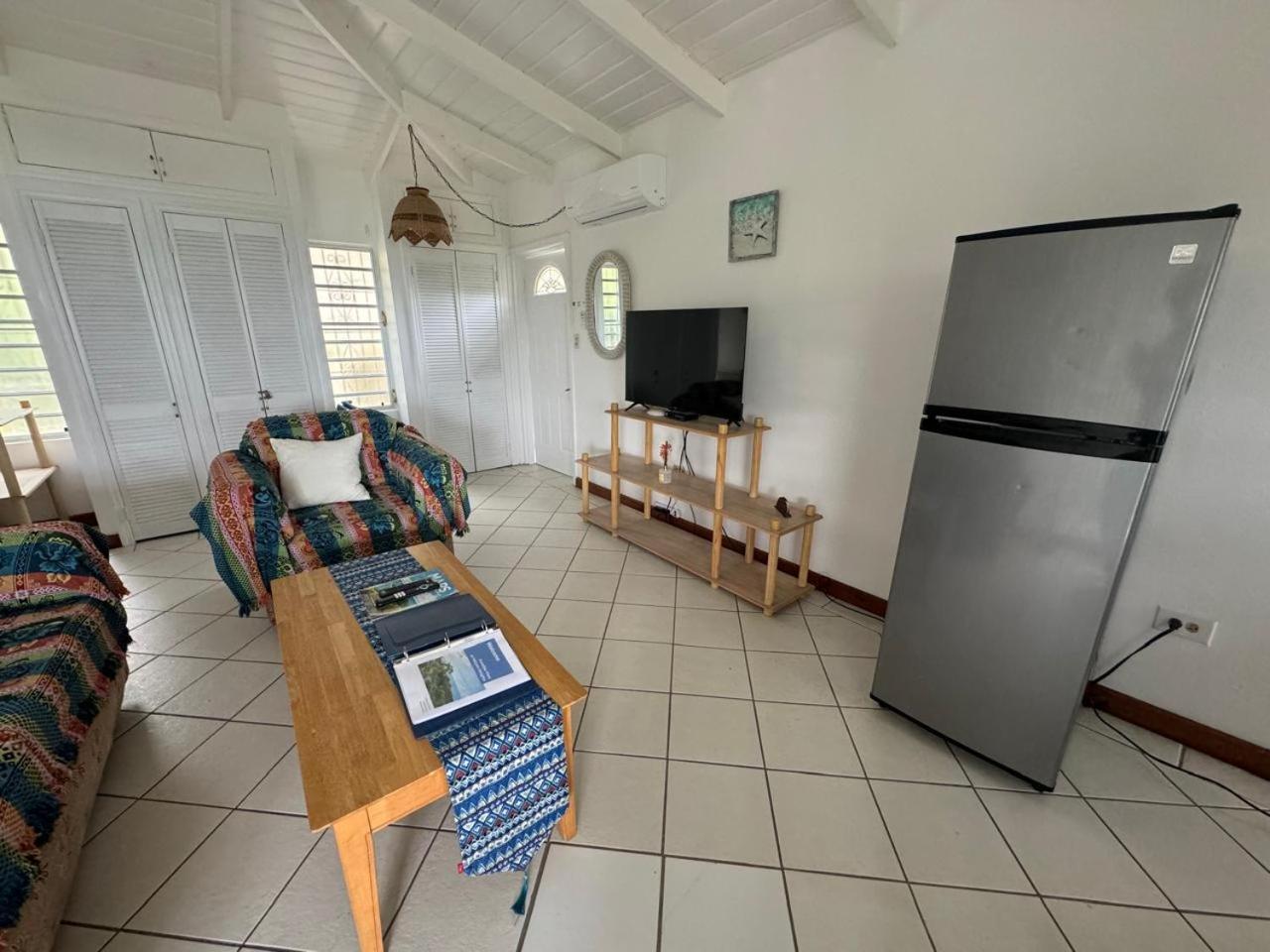 Halcyon Heights Condominium Dickenson Bay Bagian luar foto